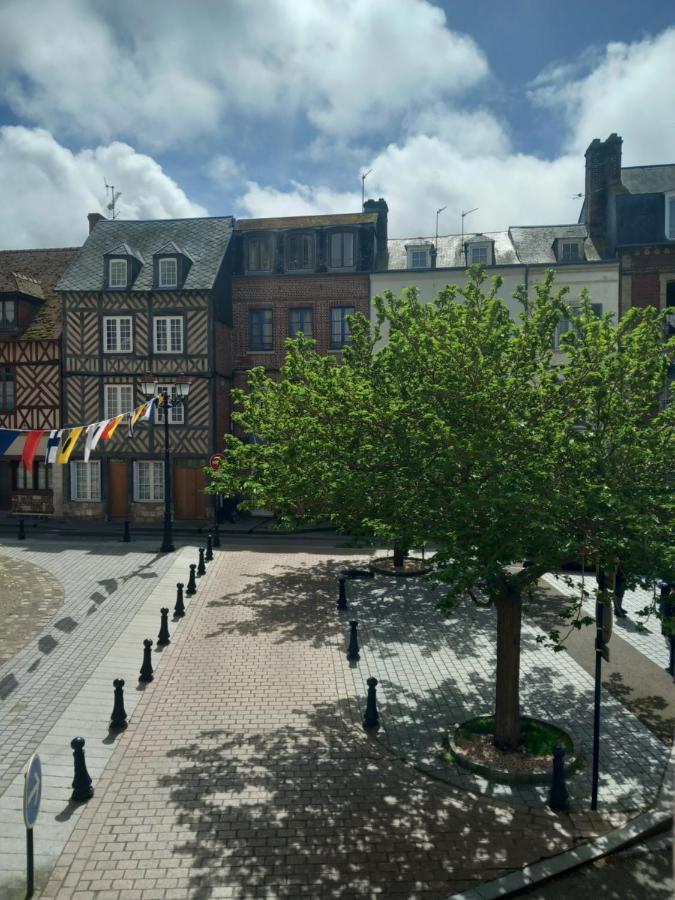 Le Leon Apartamento Honfleur Exterior foto
